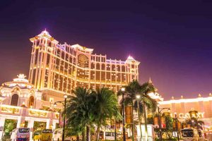 Golden Galaxy Hotel & Casino - Nơi giải trí hạng sang